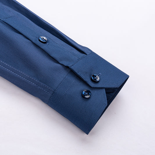 Rugalmas hosszú ujjú sötét kék karcsúsított férfi ing