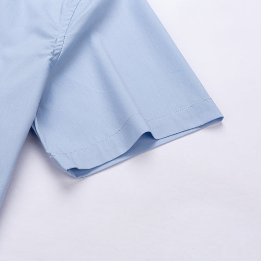 Rövid ujjú világos kék karcsúsított férfi ing