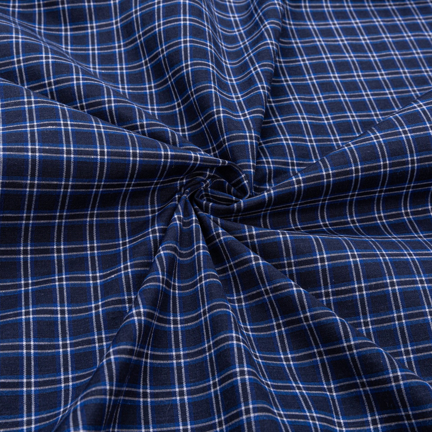 Közelkép egy elegáns kék slim fit kockás Canary ingről