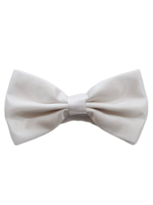 fehér csokornyakkendő férfiaknak elegáns megjelenéshez és alkalmi viselethez