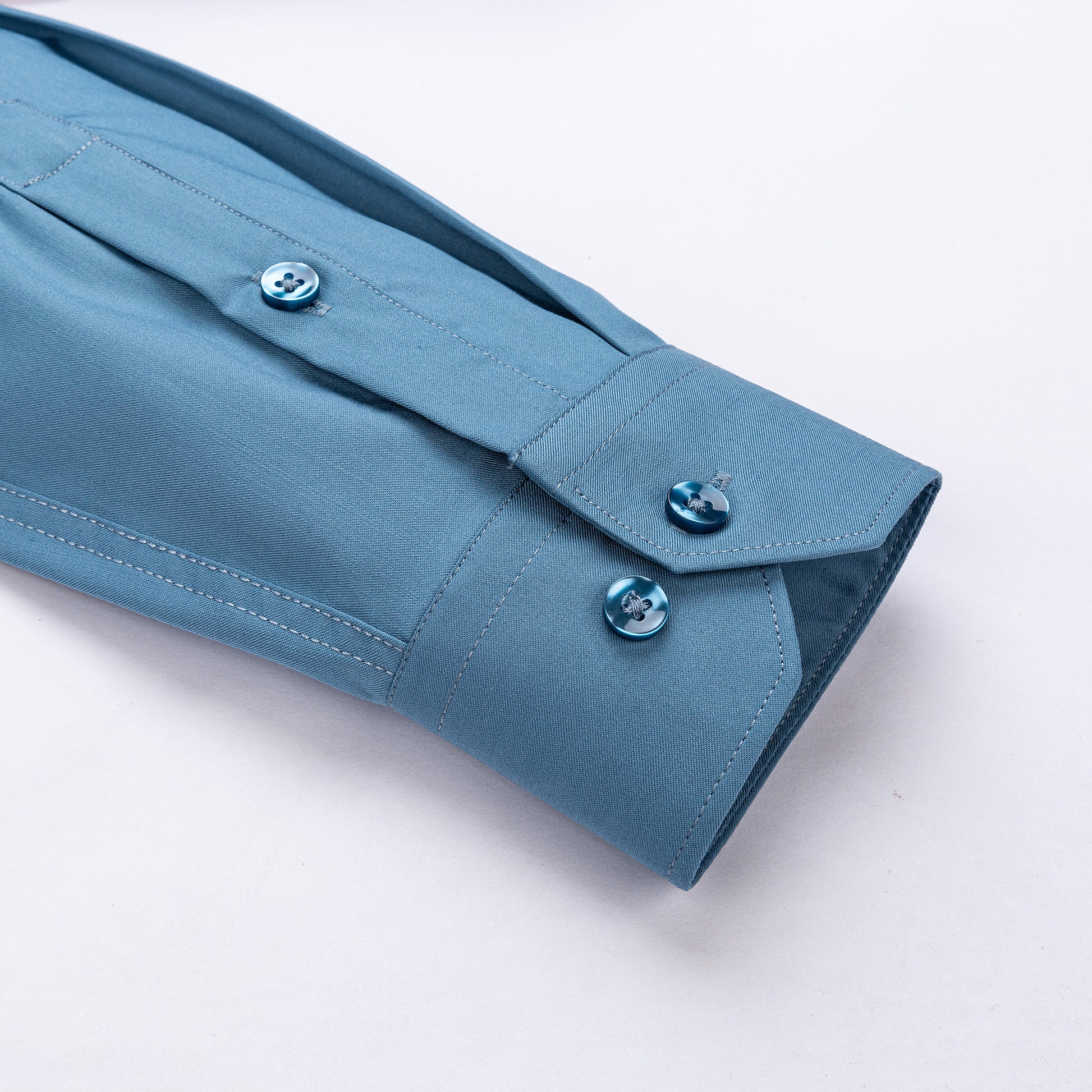 kékeszöld rugalmas slim fit férfi ing mandzsetta részlet